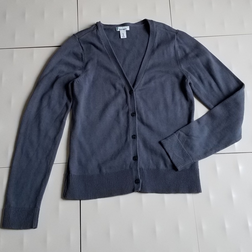 🔴Bundle 2 items for $15🔴 Cardigan